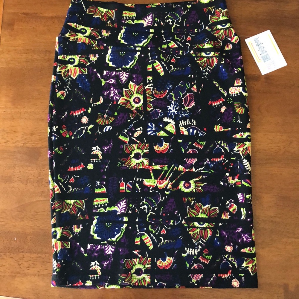 LuLaRoe Cassie Skirt S
